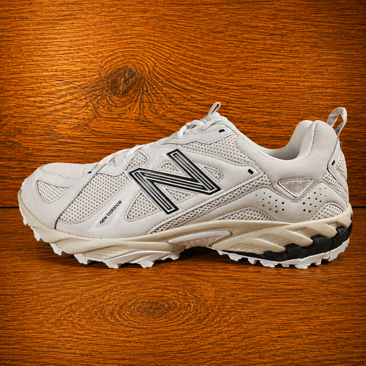New Balance 610 Nimbus Cloud