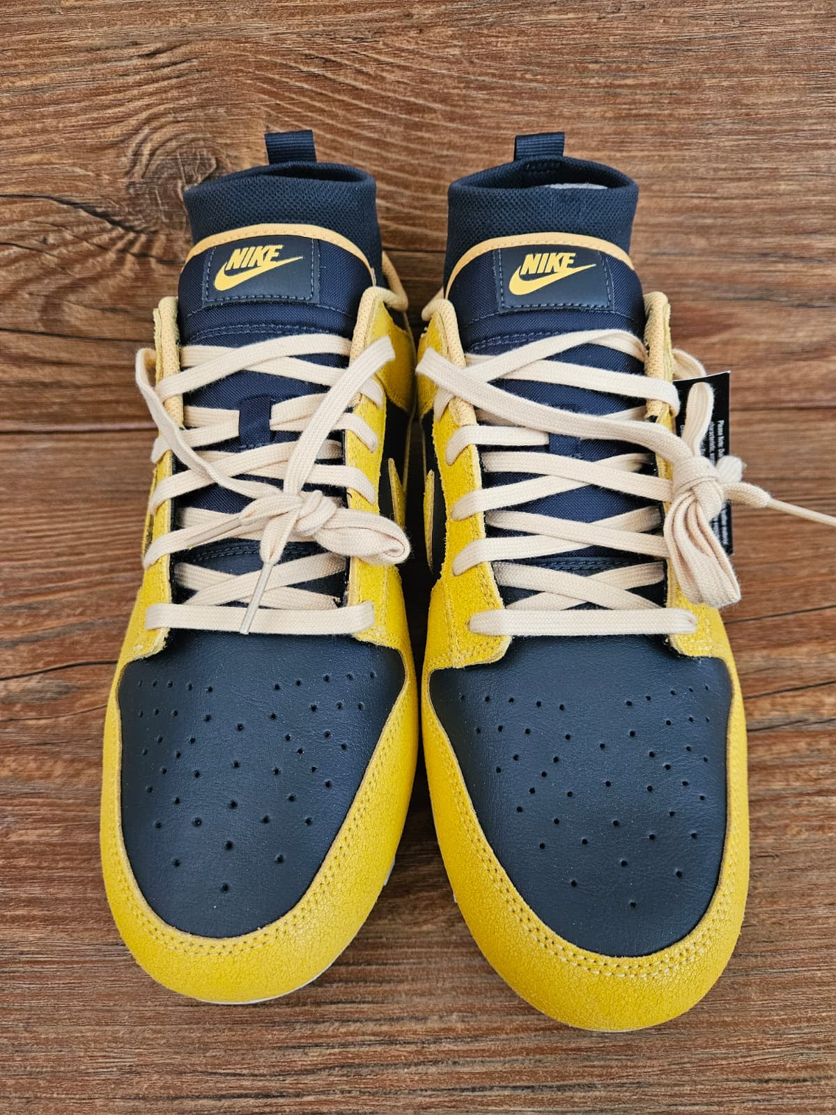 Nike Alpha Menace 4 Dunk SE Iowa Football Cleats