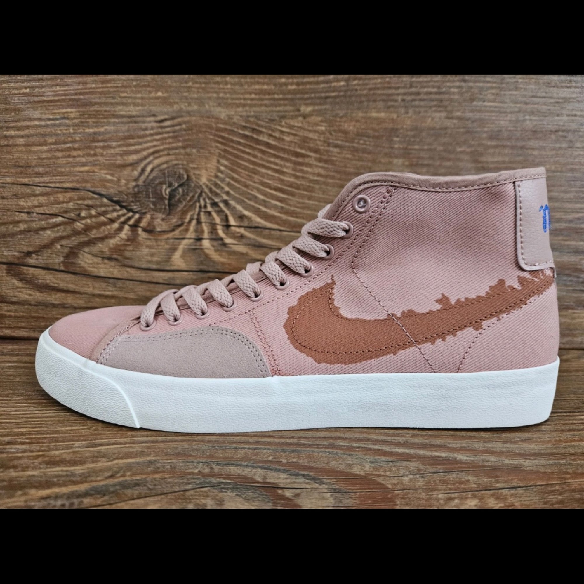 Nike SB Blazer Court Mid PRM