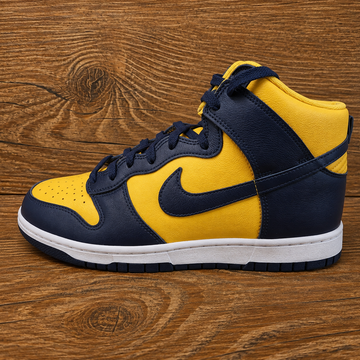 Nike Dunk High Michigan