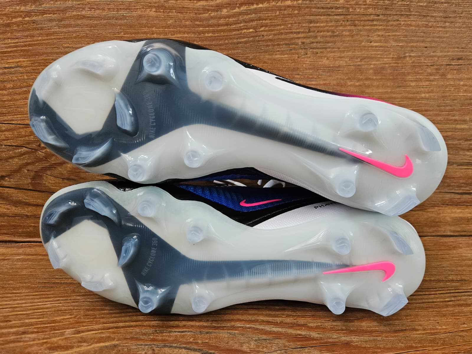 Nike Phantom 6 High Elite FG Attack Pack