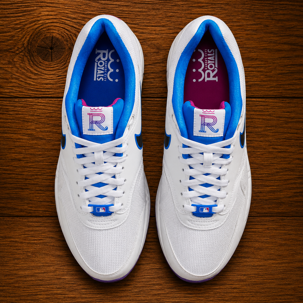Nike Air Max 1 x Kansas City Royals City Connect IQ2916-100