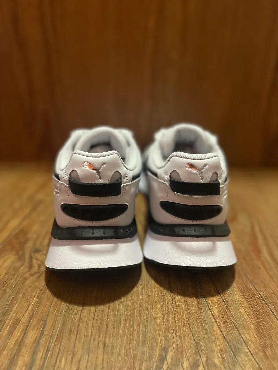 Puma Wild Rider Route "White/Black"