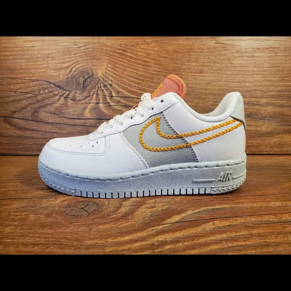 Nike WMNS Air Force 1 Next Nature "Coconut Milk" Sz 10W DR3101-100
