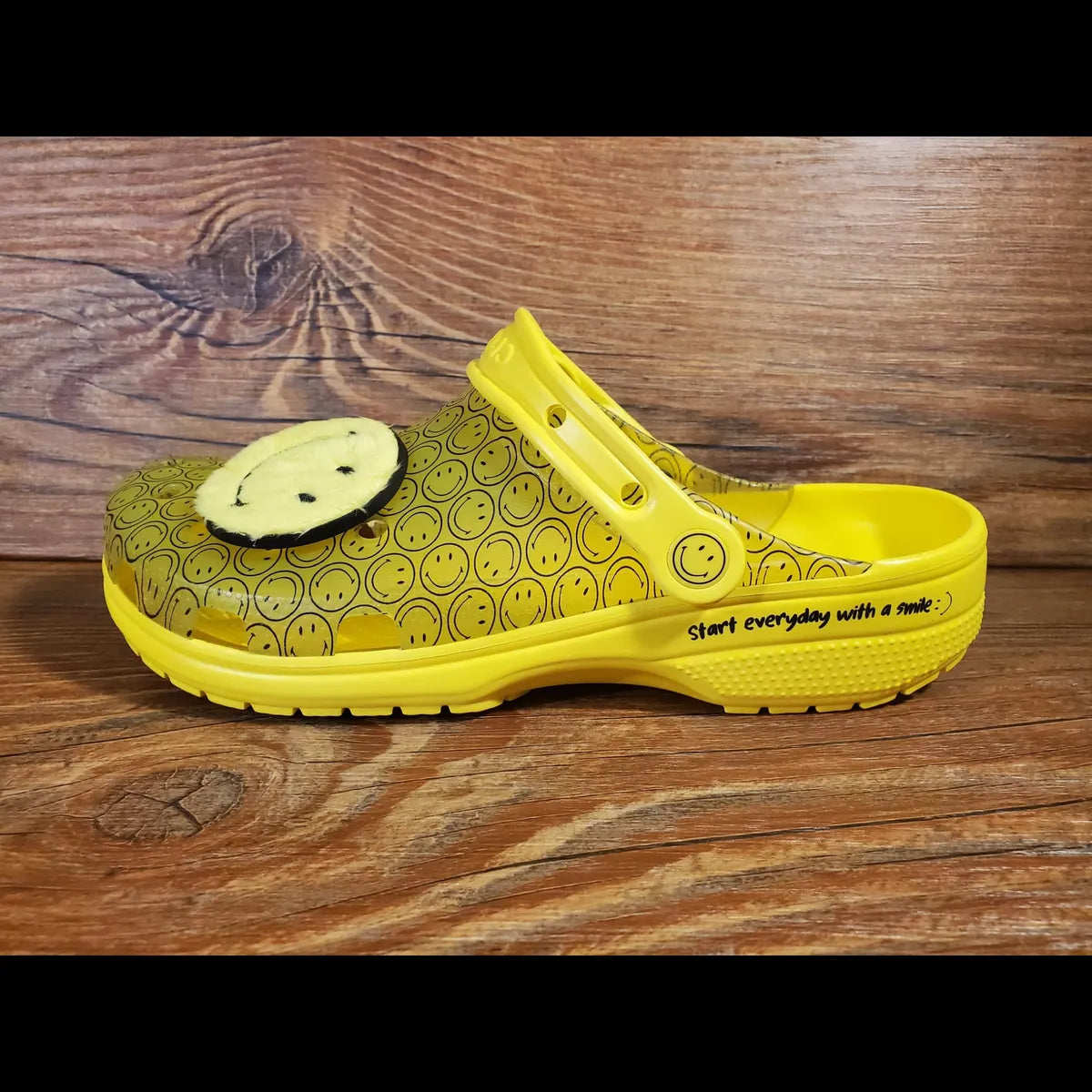 Crocs Classic Clog Translucent Smiley Face