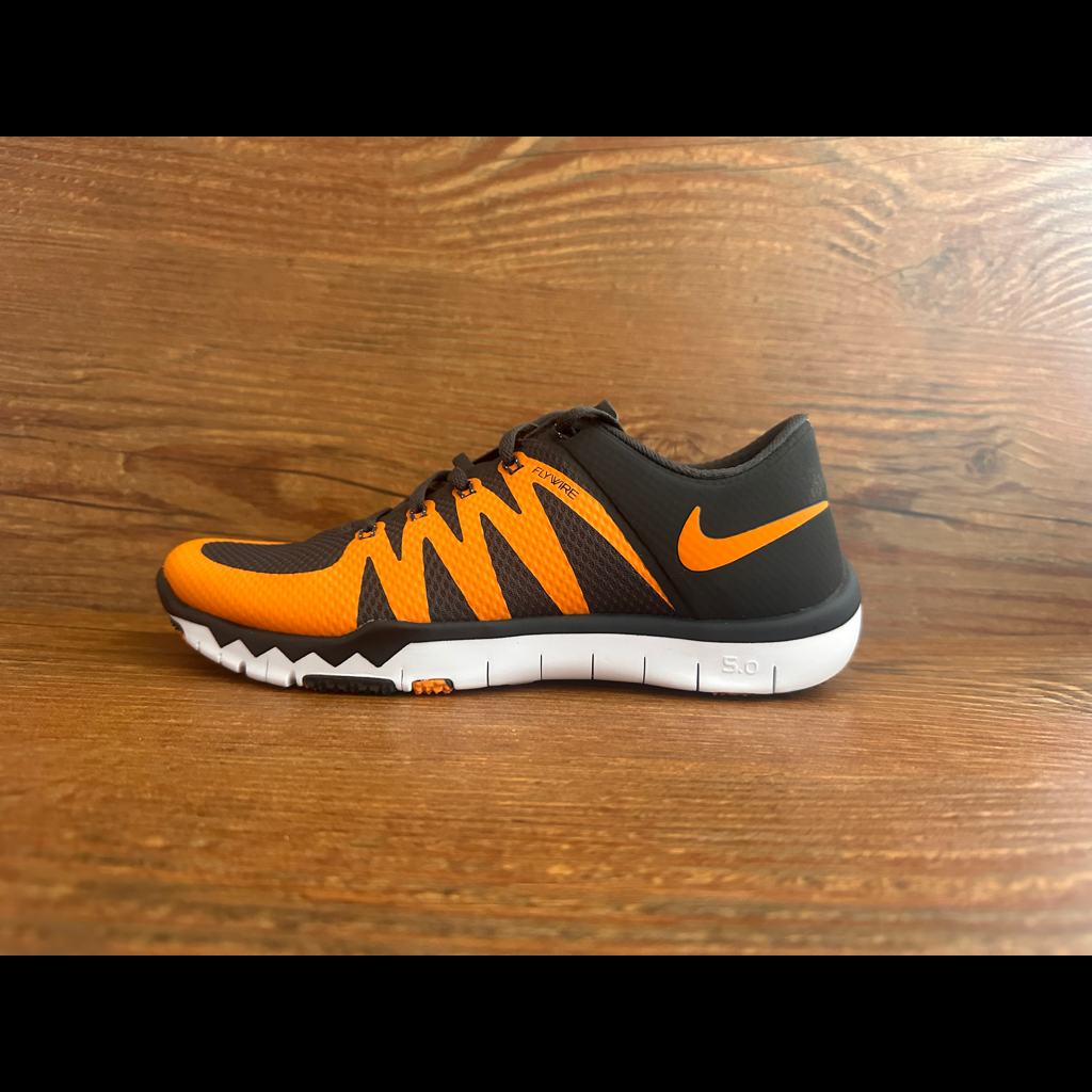 Nike Free Trainer 5.0v6 AMP "Tennessee"