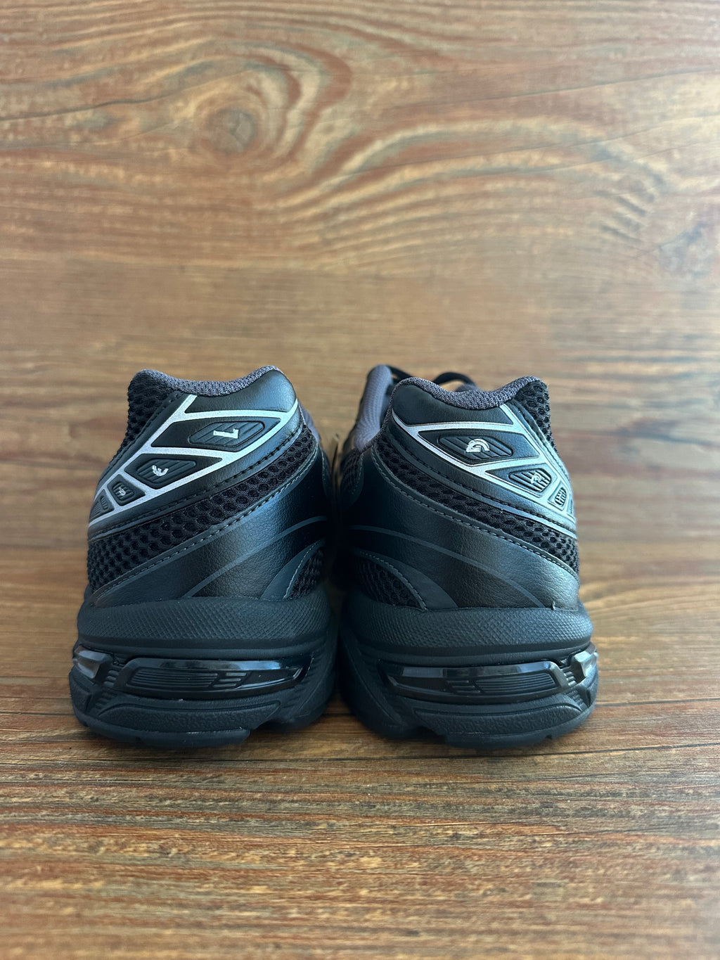 Asics Gel 1130 "Black/Pure Silver" 1201A906-001 (NO BOX)