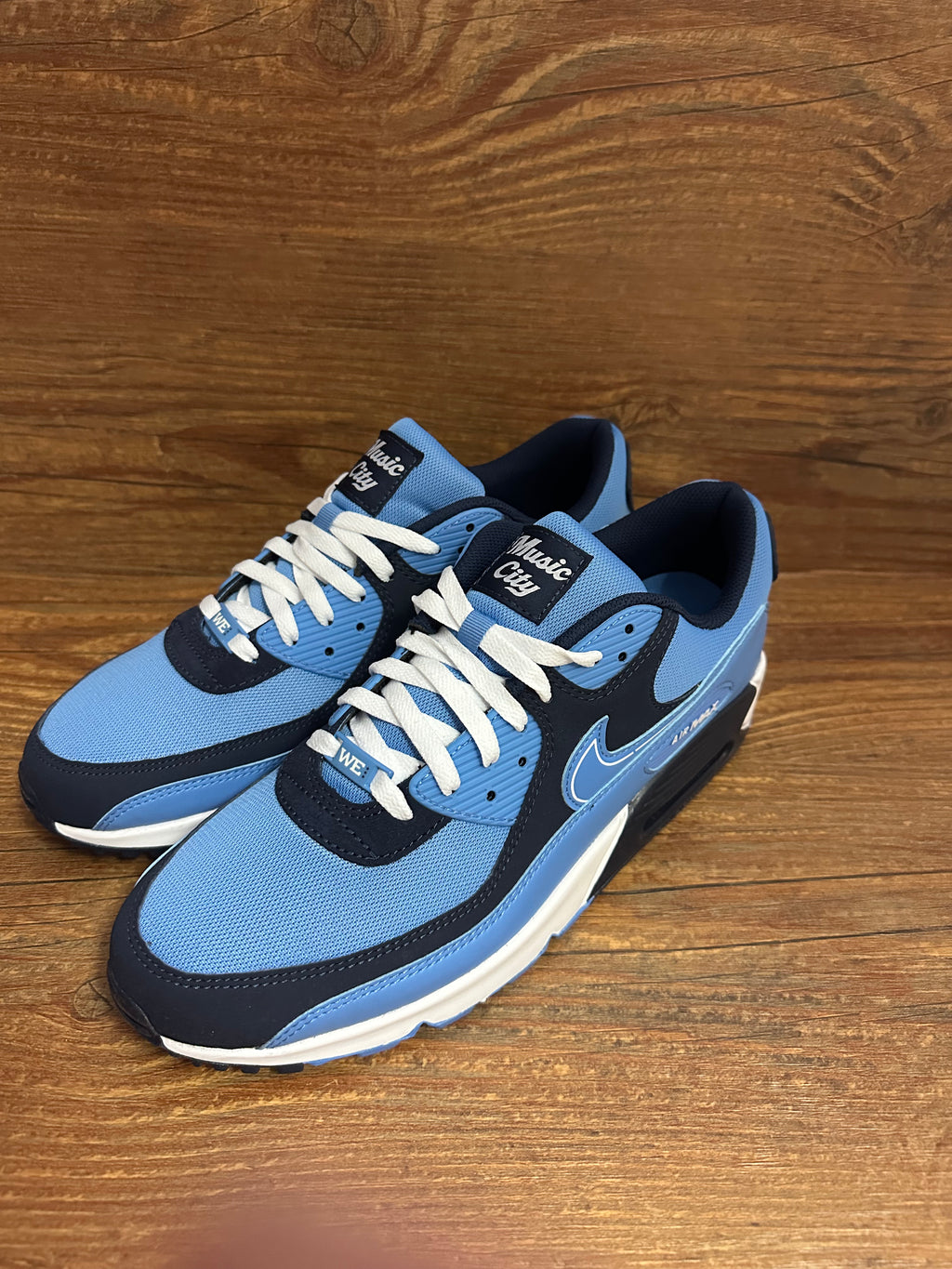 NFL x Nike Air Max 90 Tennessee Titans