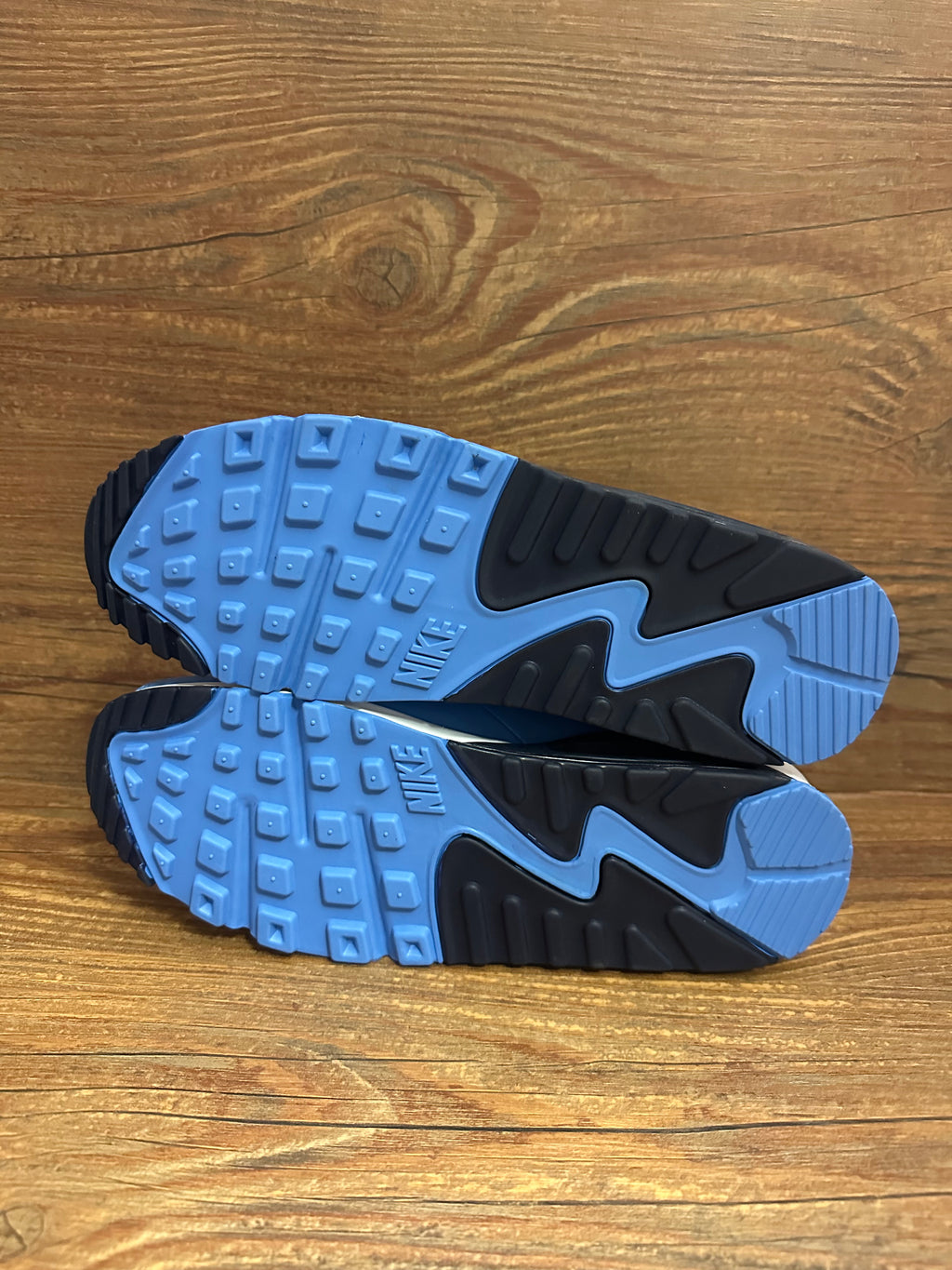 NFL x Nike Air Max 90 Tennessee Titans