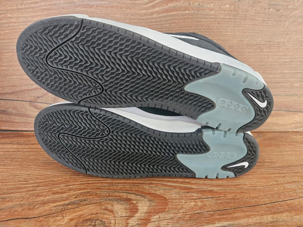 Nike SB Air Max Ishod Wair Black/White