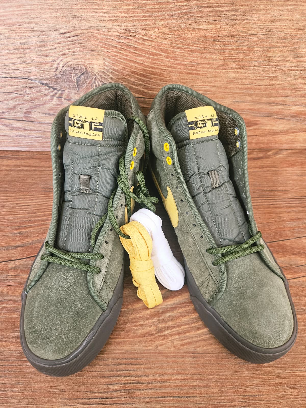 Nike SB Zoom Blazer Mid Antihero Skateboards