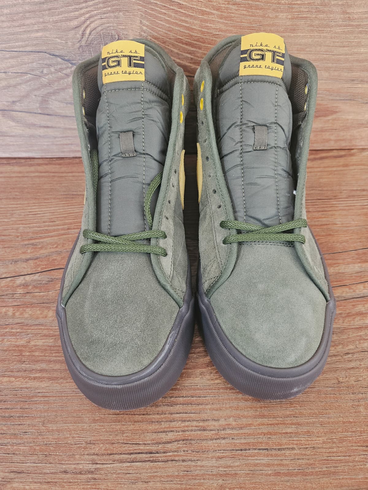 Nike SB Zoom Blazer Mid Antihero Skateboards