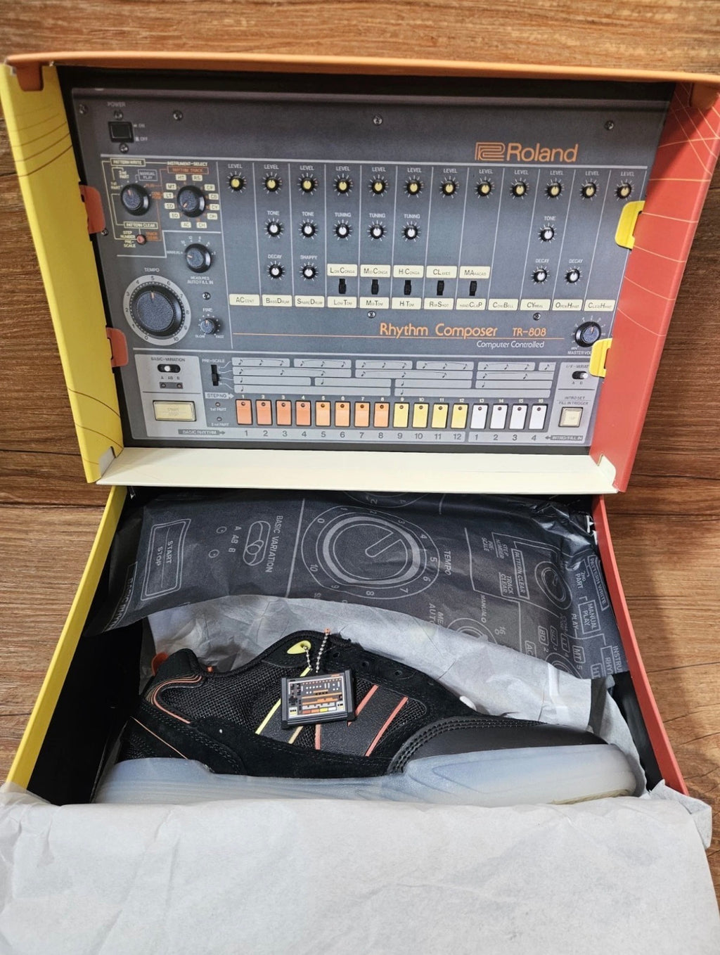 New Balance Numeric 808 Lite Tiago Lemos x Roland 808 Day NM808LRO