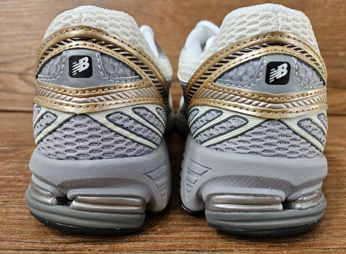 New Balance 860 V2 "Sea Salt/Gold Metallic" ML860SG2