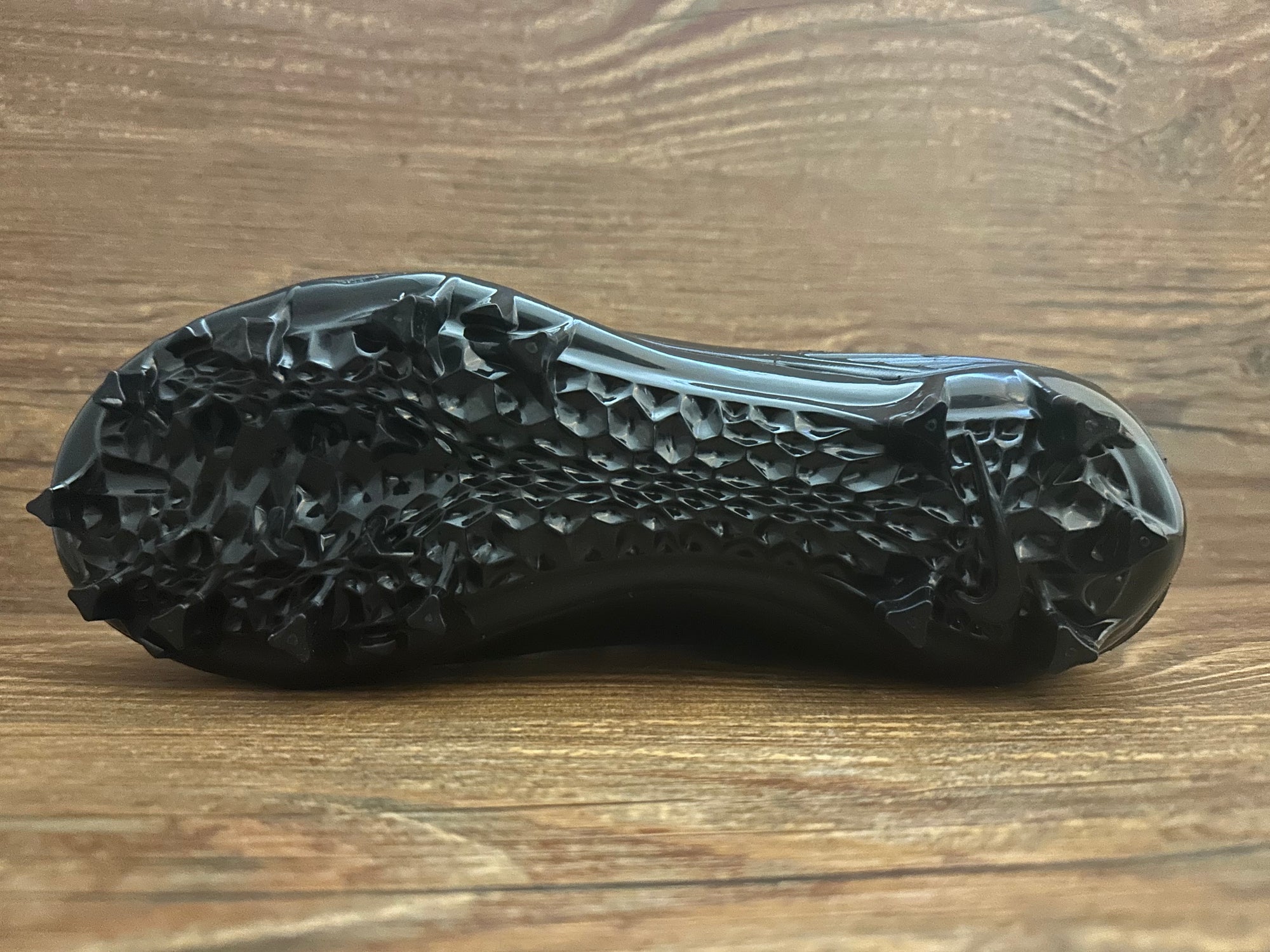 Jordan 11 Mid TD Football Cleat "Patent Black" HM7324-001