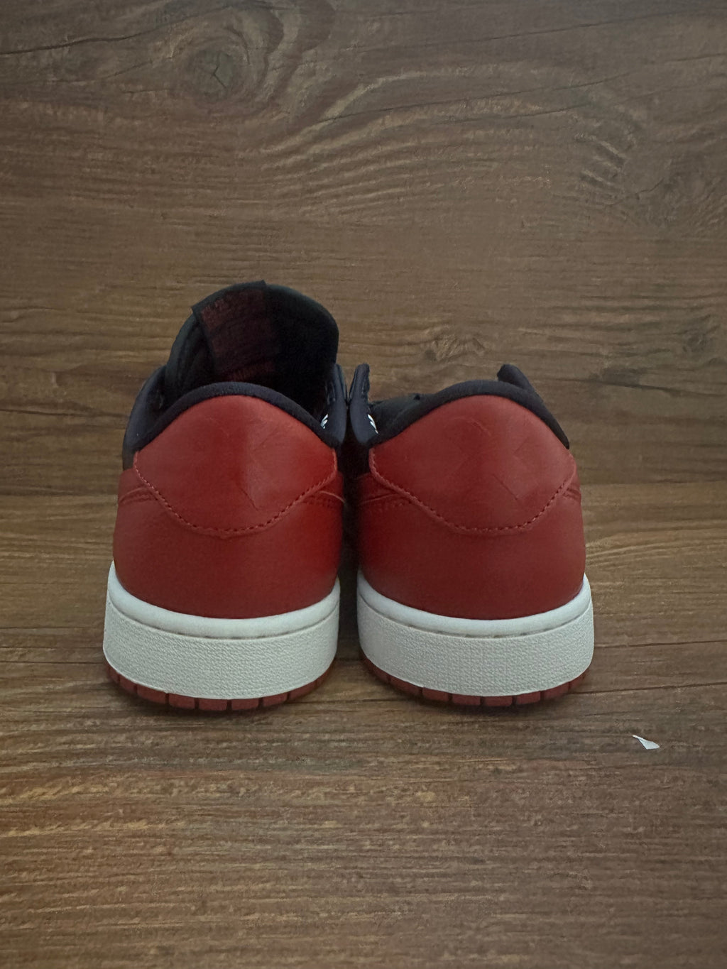 Air Jordan 1 Retro Low OG "Banned 2026" IW6276-001