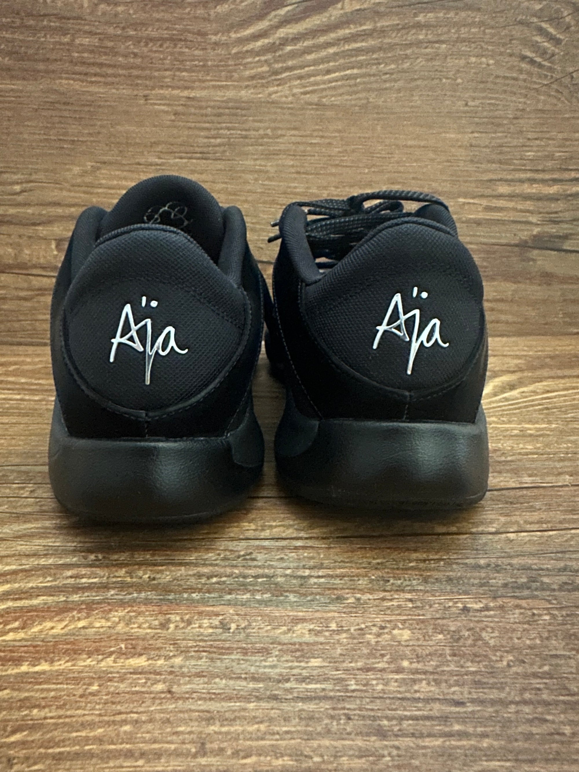 WMNS Nike A'One "MVP" FZ8605-002