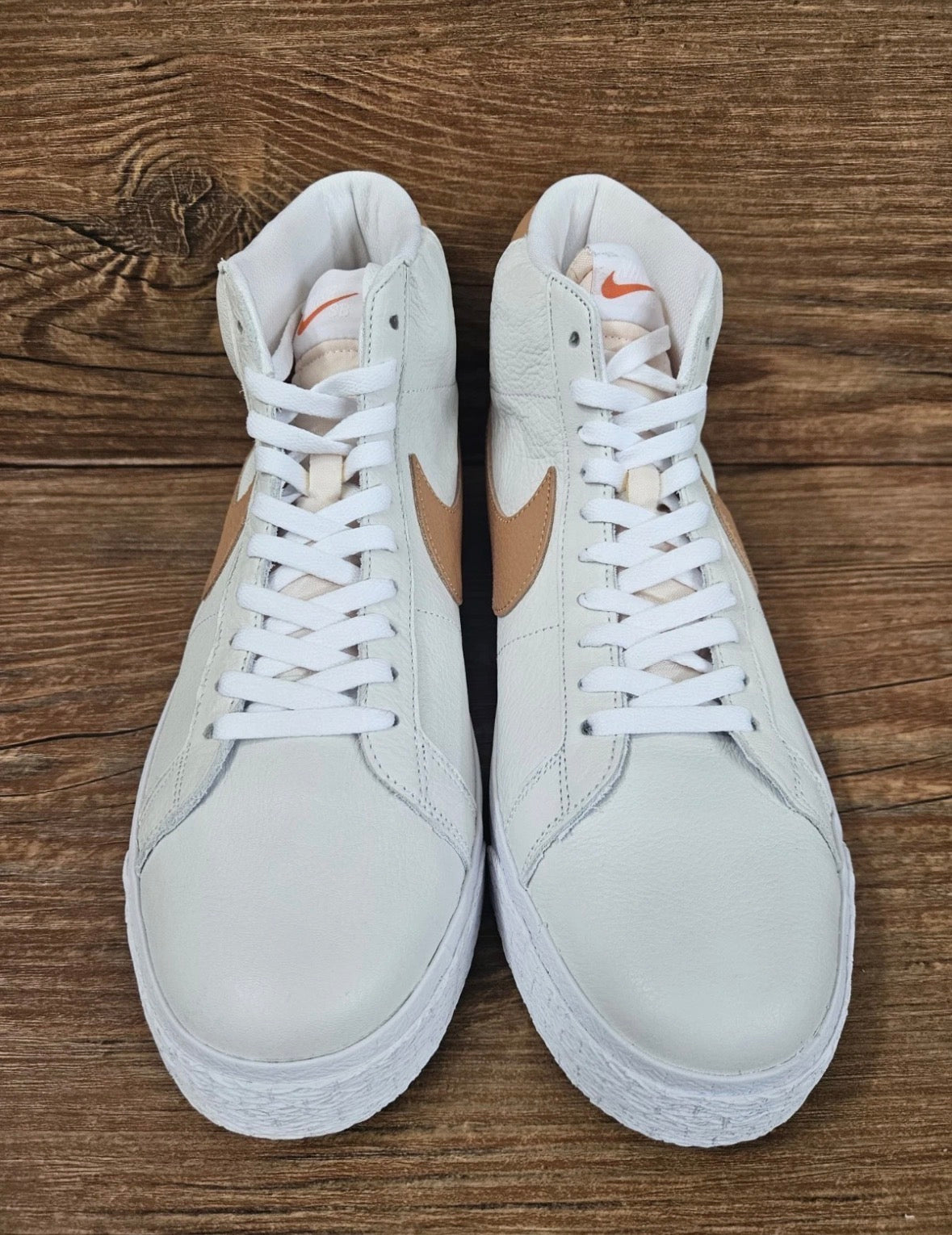 Nike SB Zoom Blazer Mid "White/Light Cognac" DM0587-100