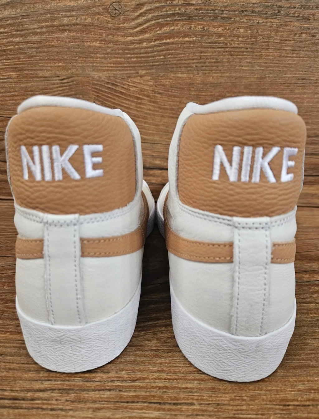 Nike SB Zoom Blazer Mid "White/Light Cognac" DM0587-100