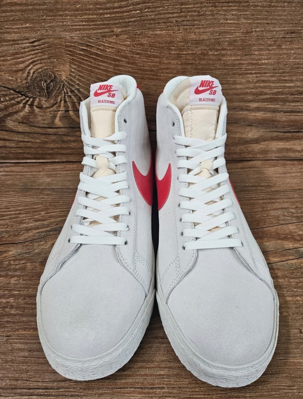 Nike SB Zoom Blazer Mid "Summit White/Red" 864349-109