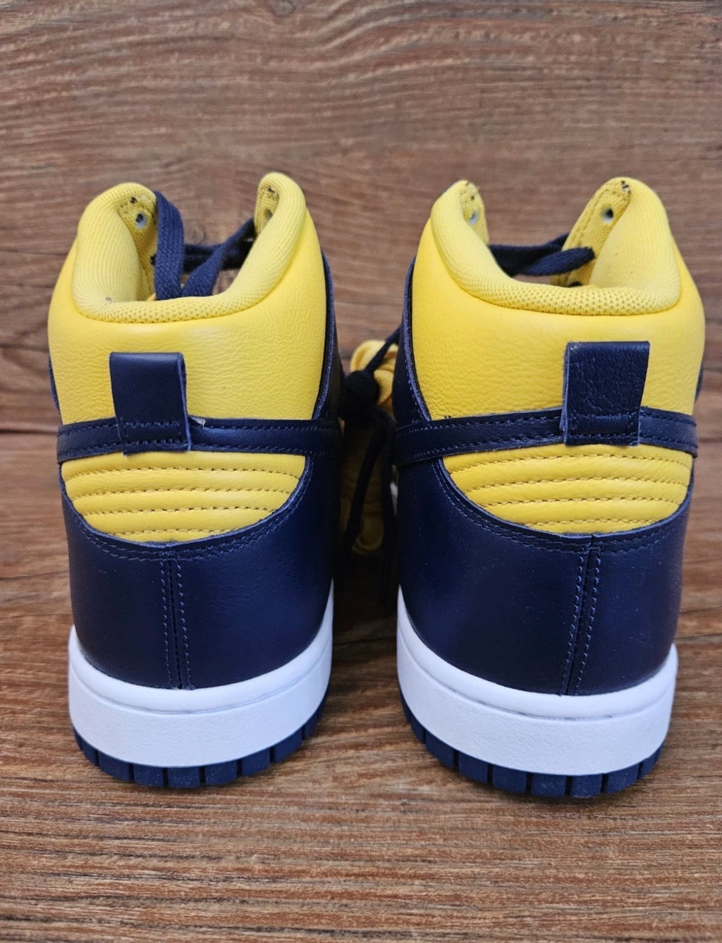 Nike Dunk High Retro SE "Michigan 2025" HF3143-700