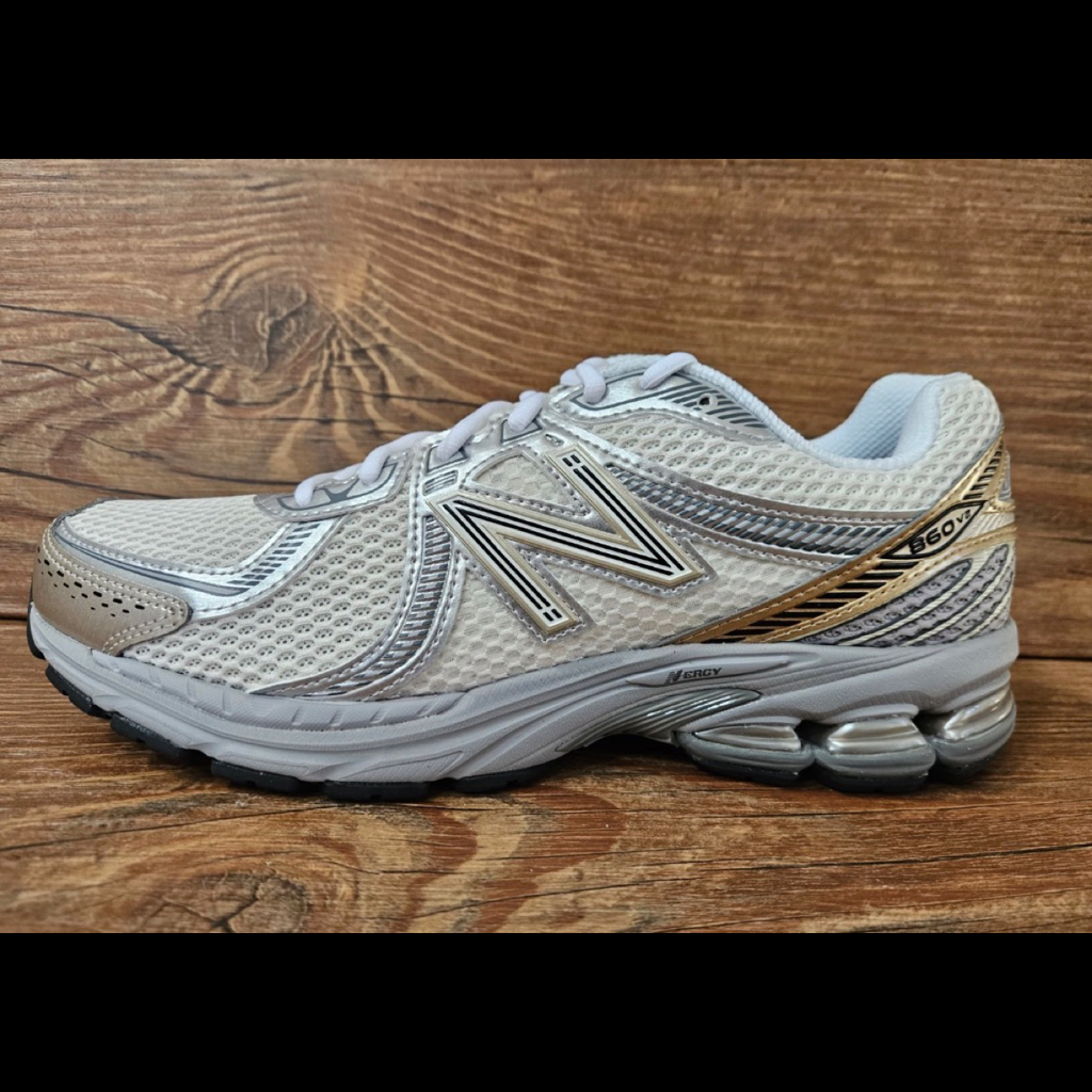 New Balance 860 V2 "Sea Salt/Gold Metallic" ML860SG2