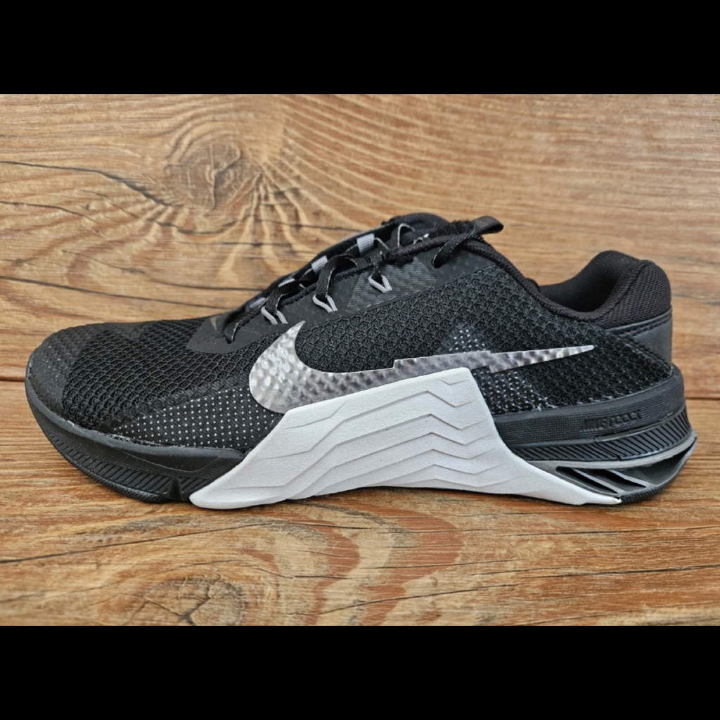 WMNS Nike Metcon 7 "Black/Smoke Grey" CZ8280-010