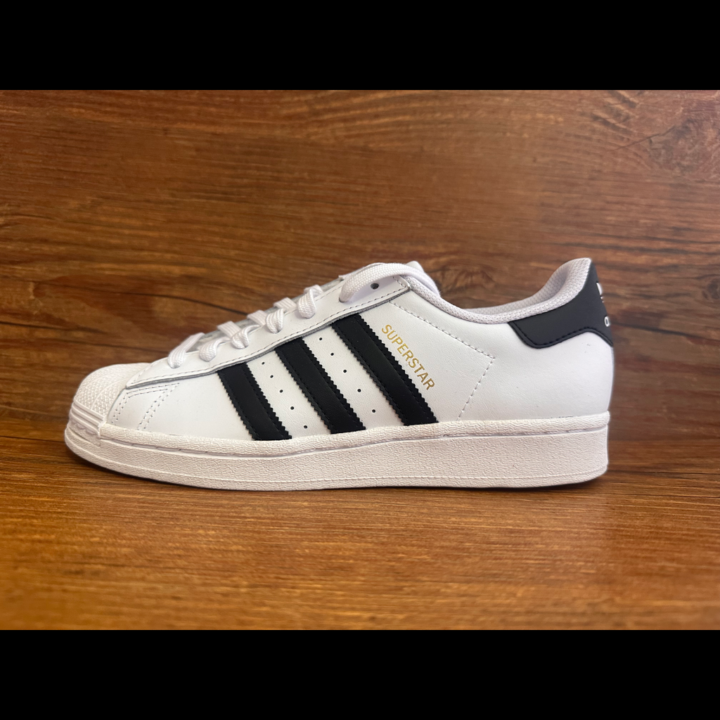 WMNS Adidas Superstar "White/Black" FV3284