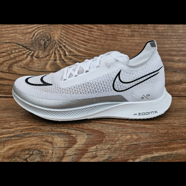Nike ZoomX StreakFly "White/Silver Metallic" DJ6566-101